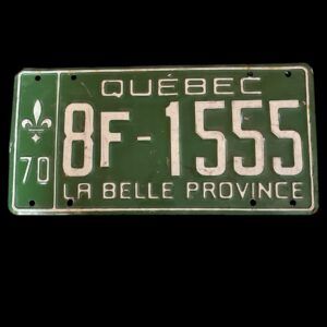 PLAQUE VOITURE QUEBEC 8F 1555